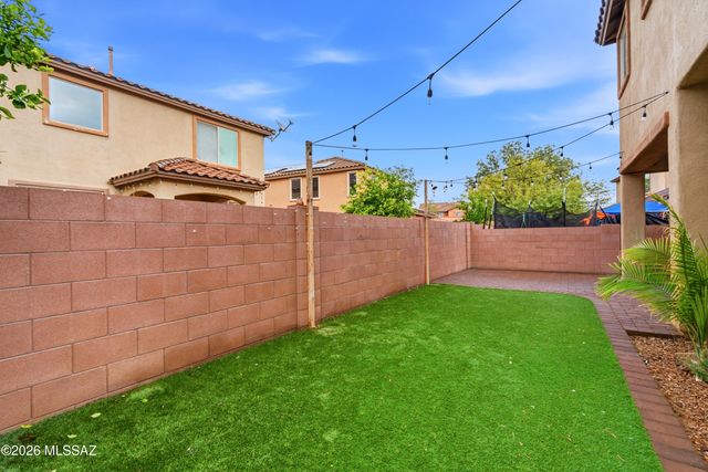 668 W Calle Ocarina, Sahuarita, AZ 85629