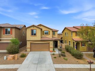 668 W Calle Ocarina, Sahuarita, AZ 85629