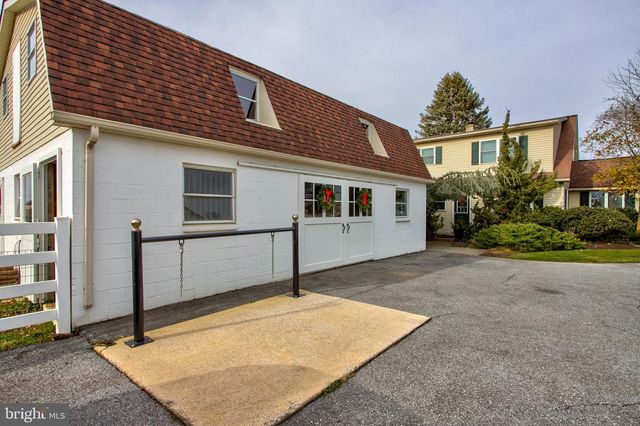 5582 OLD PHILADELPHIA PIKE, Gap, PA 17527