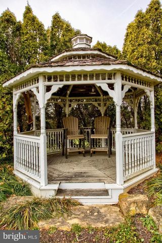 5582 OLD PHILADELPHIA PIKE, Gap, PA 17527