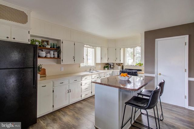 5582 OLD PHILADELPHIA PIKE, Gap, PA 17527