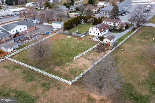 5582 OLD PHILADELPHIA PIKE, Gap, PA 17527