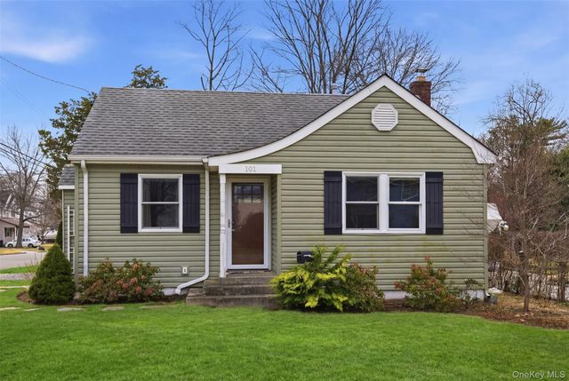 101 4th Avenue, East Northport, NY 11731