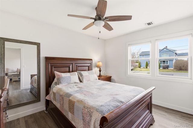 101 4th Avenue, East Northport, NY 11731