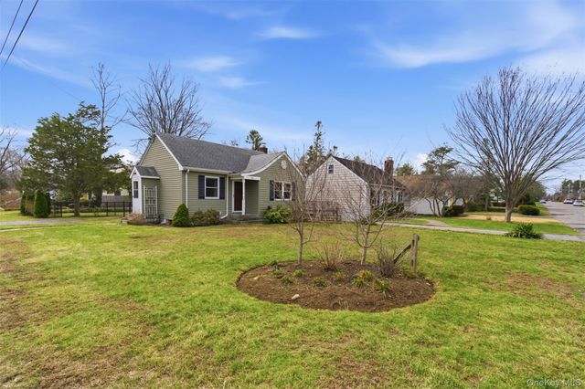 101 4th Avenue, East Northport, NY 11731