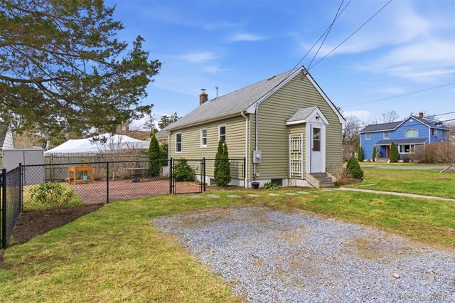 101 4th Avenue, East Northport, NY 11731