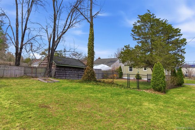 101 4th Avenue, East Northport, NY 11731