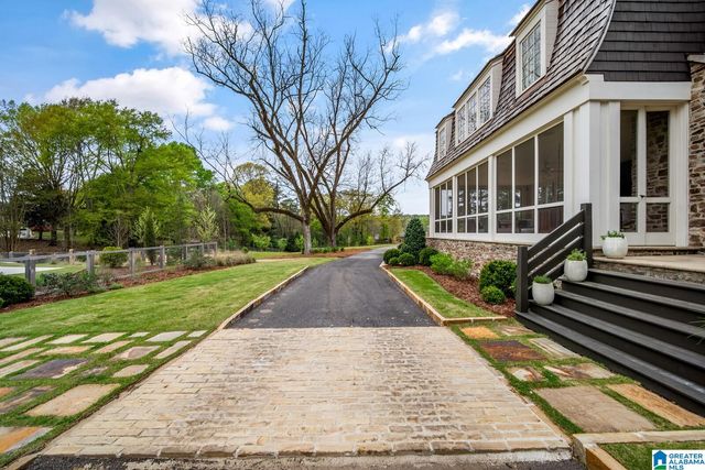 2717 OLD TRACE, Mountain Brook, AL 35243