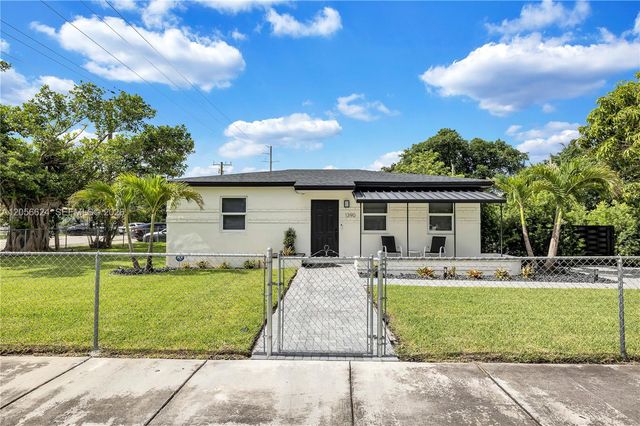 1390 NE 150th Street, Miami, FL 33161