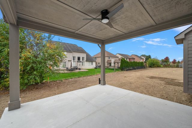 16968 Pienza Drive, Macomb, MI 48042
