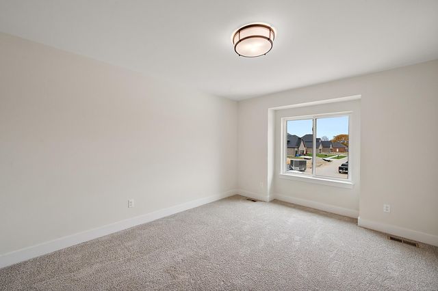 16968 Pienza Drive, Macomb, MI 48042