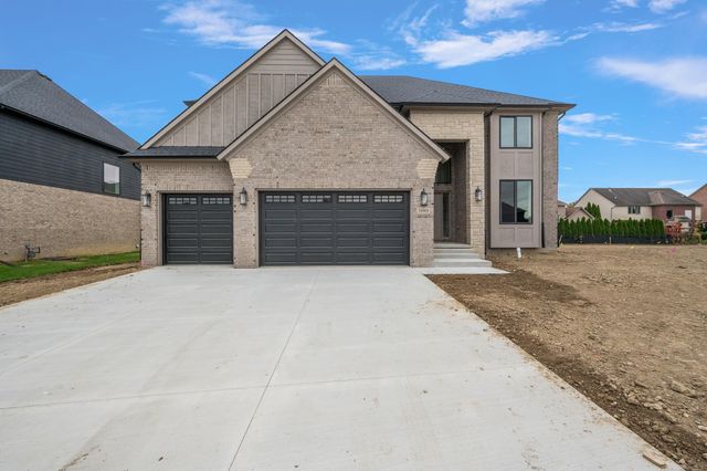 16968 Pienza Drive, Macomb, MI 48042