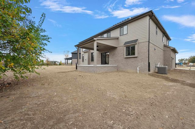 16968 Pienza Drive, Macomb, MI 48042