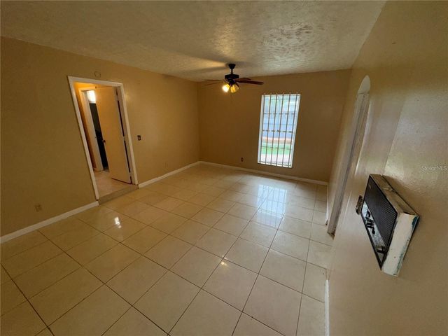 3011 E FLORA STREET, Tampa, FL 33610