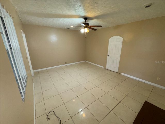 3011 E FLORA STREET, Tampa, FL 33610