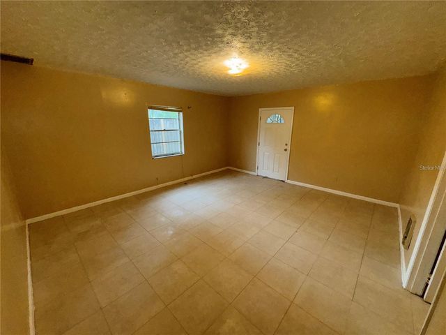 3011 E FLORA STREET, Tampa, FL 33610