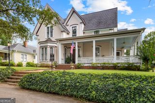 42 W Washington Street, Newnan, GA 30263