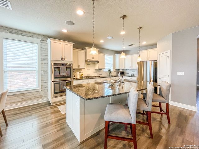 7427 VALLE MISSION, Boerne, TX 78015