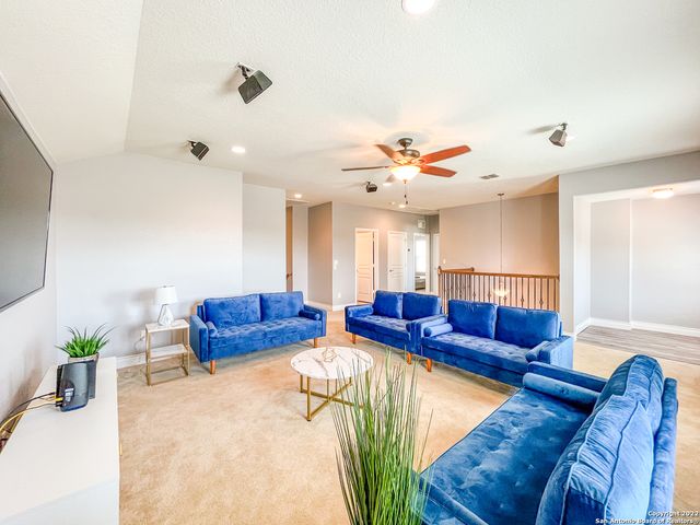 7427 VALLE MISSION, Boerne, TX 78015