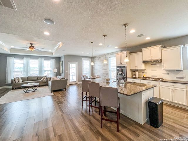 7427 VALLE MISSION, Boerne, TX 78015