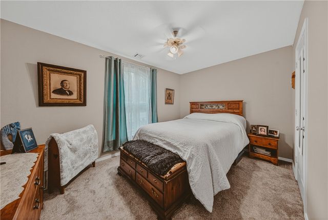 421 N D Street, Centerton, AR 72719