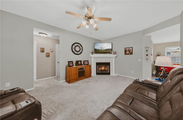 421 N D Street, Centerton, AR 72719