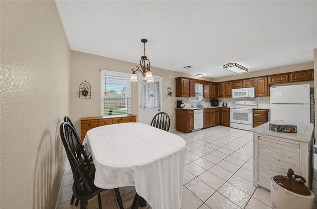 421 N D Street, Centerton, AR 72719
