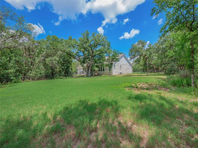 13503 Carpenter LN, Manchaca, TX 78652