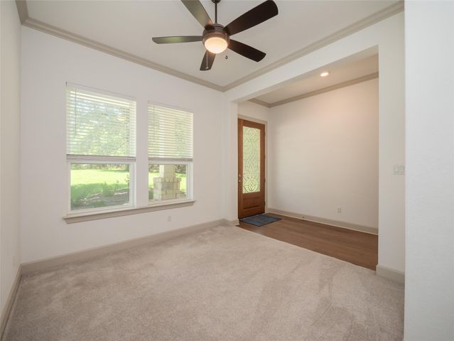 13503 Carpenter LN, Manchaca, TX 78652