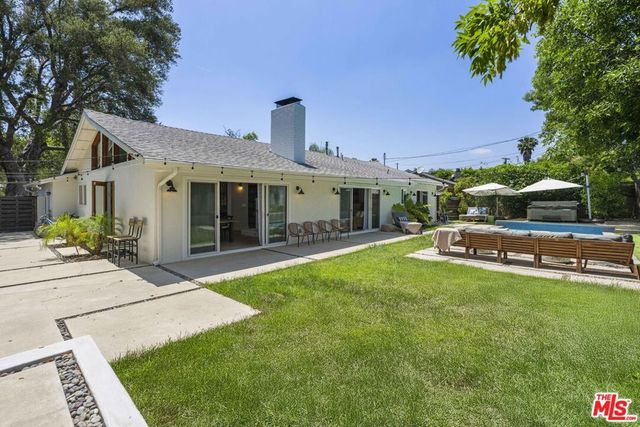 23023 Gainford Street, Los Angeles, CA 91364