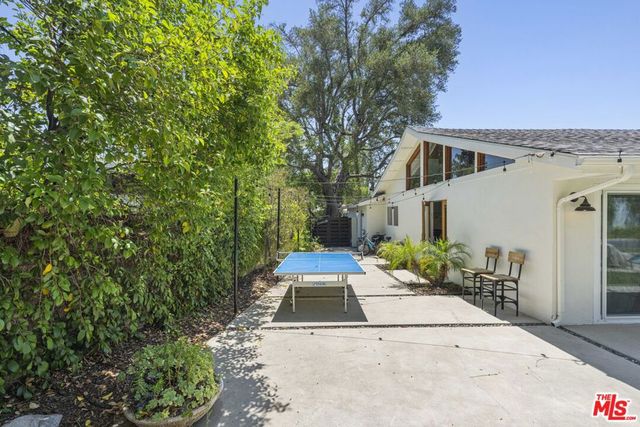 23023 Gainford Street, Los Angeles, CA 91364