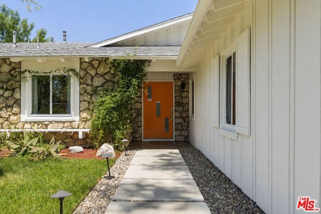 23023 Gainford Street, Los Angeles, CA 91364