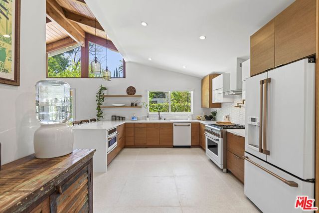 23023 Gainford Street, Los Angeles, CA 91364