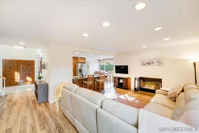 872 Oro Grande Street, Oceanside, CA 92057