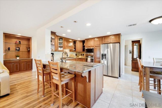 872 Oro Grande Street, Oceanside, CA 92057