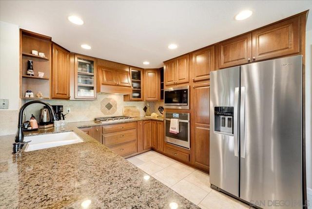 872 Oro Grande Street, Oceanside, CA 92057