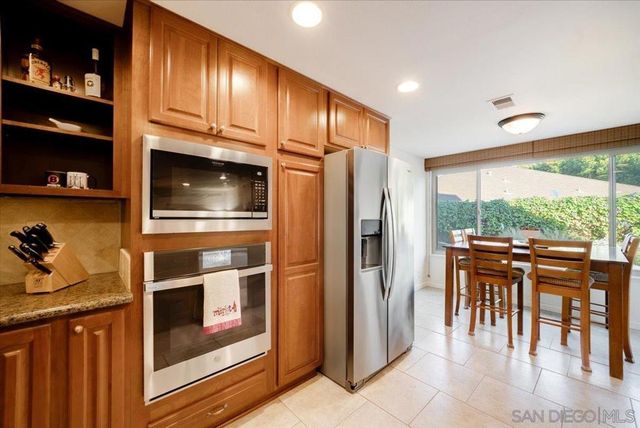 872 Oro Grande Street, Oceanside, CA 92057