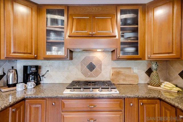 872 Oro Grande Street, Oceanside, CA 92057