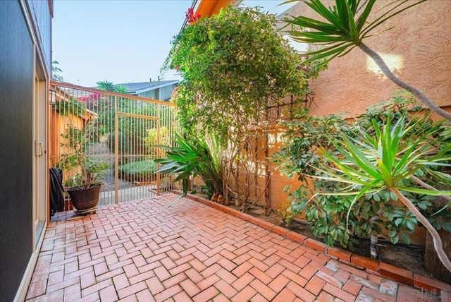 872 Oro Grande Street, Oceanside, CA 92057