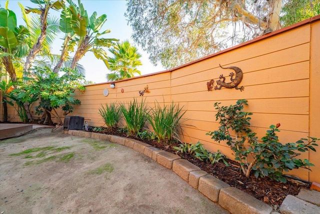 872 Oro Grande Street, Oceanside, CA 92057