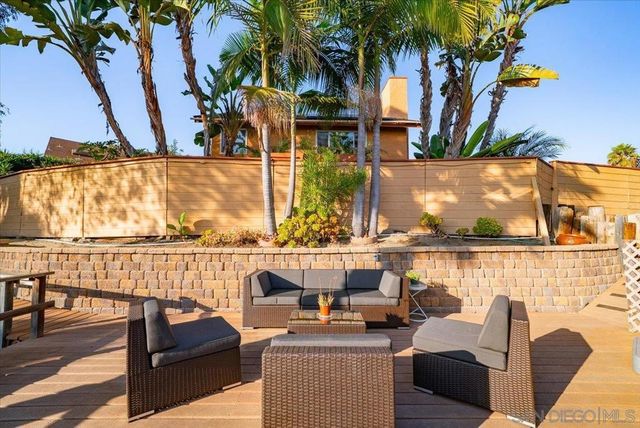 872 Oro Grande Street, Oceanside, CA 92057