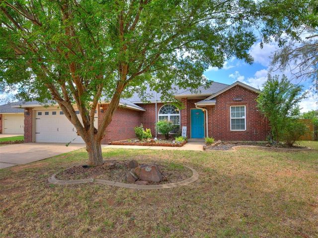16104 Cantera Creek Drive, Edmond, OK 73013