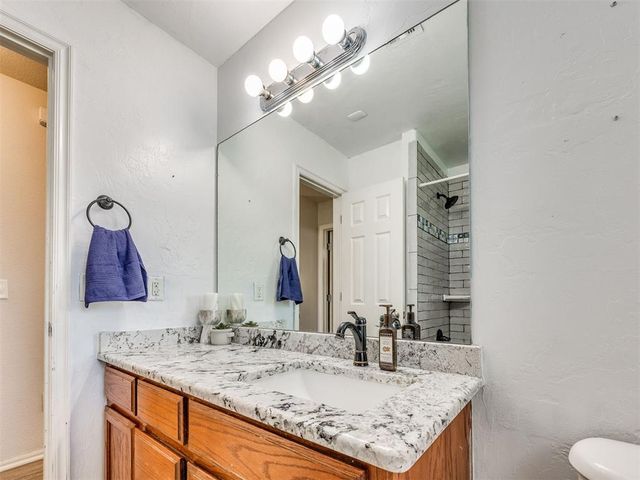 16104 Cantera Creek Drive, Edmond, OK 73013
