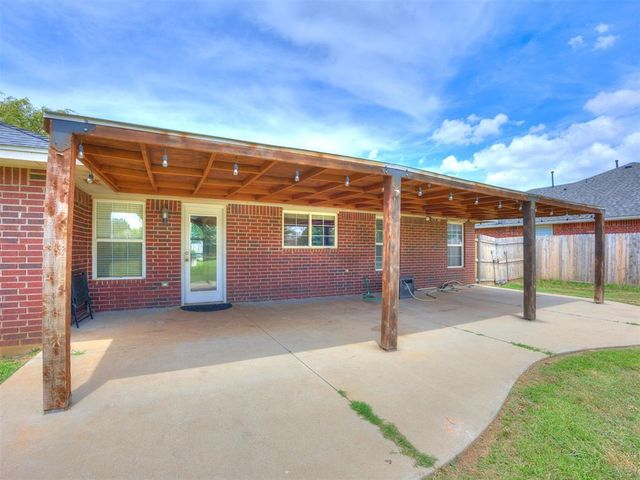16104 Cantera Creek Drive, Edmond, OK 73013