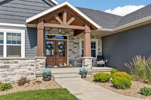 1601 Heartland Street, Fairfax, IA 52228