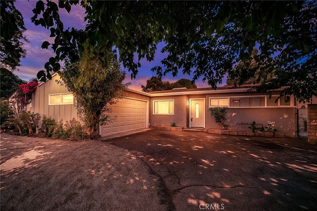 7848 Chastain Avenue, Reseda, CA 91335