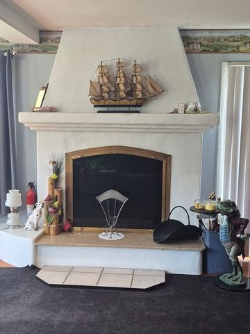 9 South Street, Upton, MA 01568