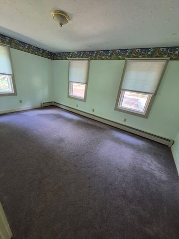 9 South Street, Upton, MA 01568