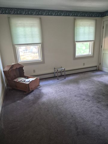 9 South Street, Upton, MA 01568