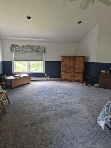 9 South Street, Upton, MA 01568
